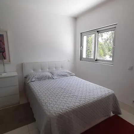 Forest View Apartment Lisbon