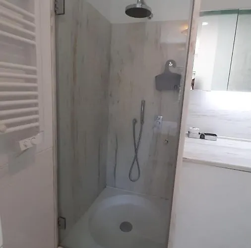 Forest View Apartment Lisbon